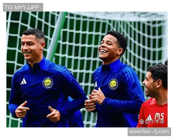 当代潮流足球球星的风采与时尚影响力解析